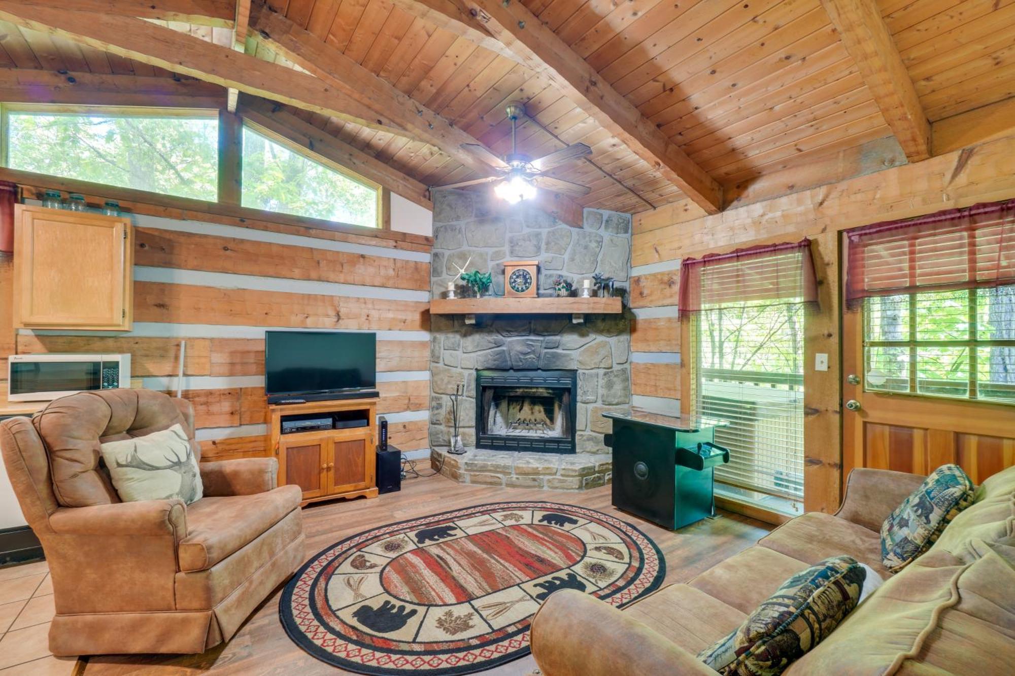 Gatlinburg Cabin With Hot Tub About 6 Mi To Downtown! Buitenkant foto